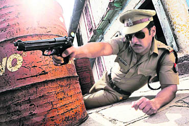 Salmans corrupt cop act as Chulbul Pandey in Dabangg has won many hearts