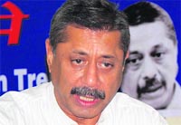 Dr Naresh Trehan, a renowned heart surgeon, addresses mediapersons before an interactive session in Karnal on Sunday.