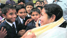 Mamata Banerjee being greeted in Darjeeling.