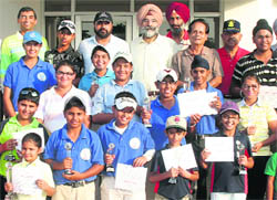 The winners of the Hero Honda Junior Golf Championship with Chandigarh Golf Club president BS Gill in Chandigarh