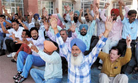 Members of the Punjab State Ministerial Services Union raising slogans against the state government during a protest rally held on the premises of the Mini-secretariat in Bathinda on Wednesday