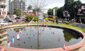 Stagnant water in the fountain pool at Namdev Chowk in Jalandhar.