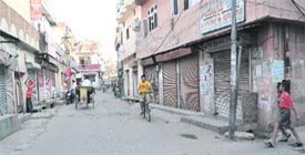 Shops remain closed in the Amarpura area of Ludhiana on Thursday in the wake of the verdict on the Ayodhya issue.