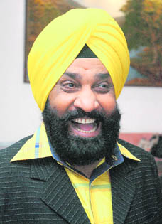  Pratap Faujdar has been among the few Sardars on the comedy circuit