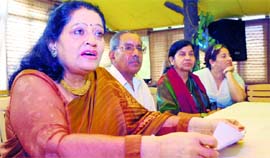 Former Mayor Manorama Dobriyal Sharma addresses a press conference in Dehradun on Monday.