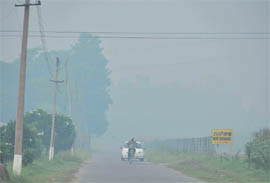 A thick blanket of smog that engulfed Ludhiana due to the burning of paddy stubble, in violation of a ban, in the countryside on Wednesday.