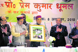 CM PK Dhumal during the closing ceremony of a wildlife exhibition in Shimla.