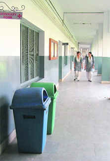 Bins for biodegradable and non-biodegradable waste kept at BCM Arya Senior Secondary School, Ludhiana.