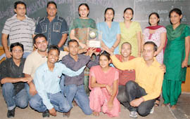 DAV College of Education felicitated the team that won in drama contest