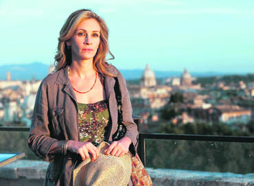 Elizabeth Gilberts character is so complex and grey that it is difficult to find Julia Roberts convincing in even one of those many facets 