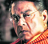 Shatrughan Sinha, whose character is loosely based on N. T. Rama Rao, shaved off his moustache for the role