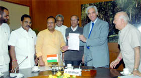 BJP leaders Vijendra Gupta, V.K. Malhotra and Madan Lal Khurana present a memorandum to the Lieutenant- Governor Tejender Khanna on the issue of property circle rates in New Delhi on Monday.