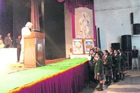 Former President APJ Abdul Kalam answers questions of students in Mussoorie