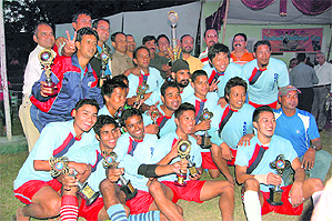 The Doon Star team with the DFA Challenger Cup trophy in Dehradun on Sunday.