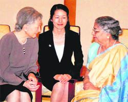 Prime Minister Manmohan Singhs wife Gursharan Kaur with Empress Michiko at the Imperial Palace in Tokyo.