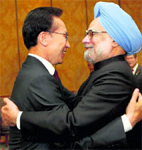 Prime Minister Manmohan Singh and Korean 