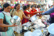 People purchase utensils on the occasion of Dhanteras at Sarojini Nagar Market 