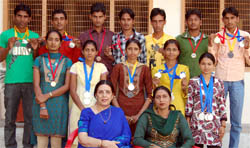 DAV College of Education students won 18 medals in PU athletic meet of zone C colleges