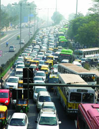 Traffic jam at Vikas Marg as US President Barack Obama arrives at the Rajghat to pay tribute to Mahatma Gandhi in New Delhi on Monday.