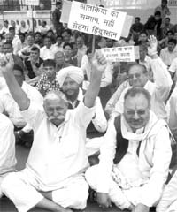 Members of the RSS hold a protest in Patiala