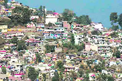 A view of Pauri town.
