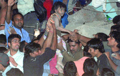 Local residents rescue victims in Lalita Park area of Laxmi Nagar