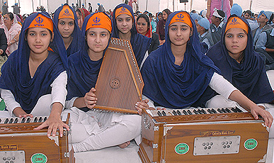 Students of Guru Teg Bahadur Public School, Karnal, perform during a shabad gayan competition at MGN Public School in Jalandhar.