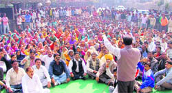 Municipal Corporation employees stage a protest in support for their demands in Ludhiana
