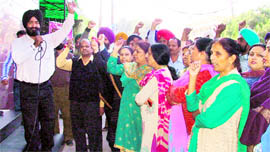BSNL employees stage protest in Ludhiana on Saturday.