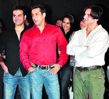 Arbaaz Khans blockbuster production Dabangg saw brother Salman Khan in the lead role