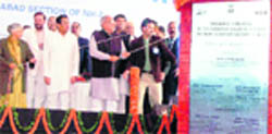 Union Minister for Road Transport and Highways Kamal Nath, Haryana CM Bhupinder Singh Hooda and Delhi CM Sheila Dikshit dedicate the Badarpur flyover to the public near Badarpur in Delhi 