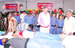 Deputy Commissioner Yudhvir Singh Khialiya at a mega blood donation camp organised at Chhaju Ram Memorial Jat College at Hisar.