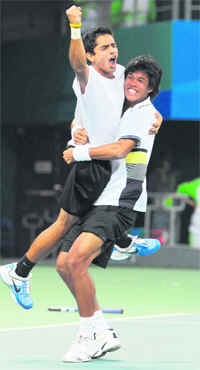 While Somdev Devvarman has some global experience to back him, Sanam Singh (left) has benefited from his training in inter-collegiate tennis in the US 