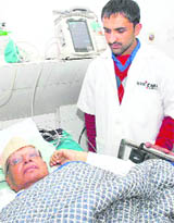 Former Chief Minister ND Tiwari in the Doon Hospital, Dehradun, on Saturday.