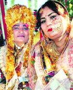 A eunuch couple that married in Jammu