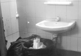 Toilets of the PGI present an unhygienic picture.