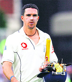 Kevin Pietersens double hundred in Adelaide got him the Man of the Match award.
