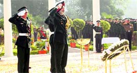 Lt-Gen RS Sujlana, Commandant, IMA, lays a wreath at the war memorial at the IMA in Dehradun 