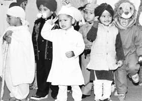Pre-nursery and nursery students of Montessori Public School, Kharar, take part in a fancy-dress competition. Students were dressed as national heroes and comic characters.