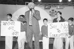 Jaspal Bhatti at the annual function of Little Angels School in Zirakpur on Saturday.
