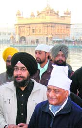 The Chief of Army Staff, Gen Vijay Kumar Singh, pays obeisance at the Golden Temple on Sunday. 