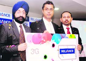 From right: Sabyasachi Chakraborty, Circle Sales Head, Punjab, and Nilanjan Mukherjee, Regional Head, North, Reliance Communications at the launch of 3G services in Chandigarh
