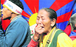 Tibetan activists during a protest against Chinese Premier Wen Jiabaos three-day visit to India, in New Delhi