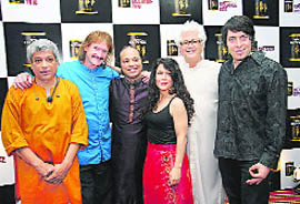 Trilok Gurtu, Frank Martin, Nishat Khan, Lily Hayden, Larry Coryell and Itai Disraeli