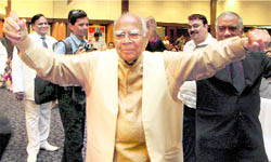 SC lawyer Ram Jethmalani dances at a Sindhi community cultural programme in Ahmedabad on Sunday