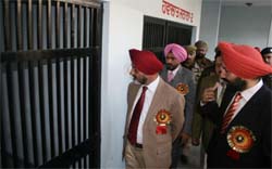 DGP Paramdeep Singh Gill inspects the Kotwali police station in Bathinda on Sunday. Also seen in the picture is SSP Sukhchain Singh Gill.