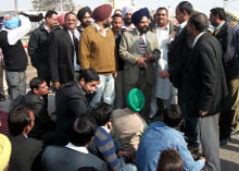 Balluana MLA Gurtej Singh interacts with members of the Abohar Bar Association on Wednesday