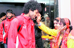 A Maldivian player being welcomed in Dehradun on Wednesday