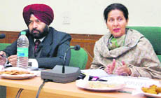 Union MoS for External Affairs Preneet Kaur addresses a meeting in Patiala on Wednesday.