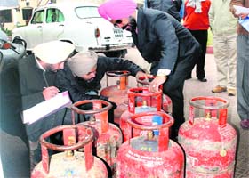 Patiala SDM, Gurmeet singh during a raid at Rajindra Gymkhana and Mahindra Club in Patiala